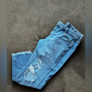 Hollister High Rise Ripped Jeans Size 13R | Gen Z Distressed Denim